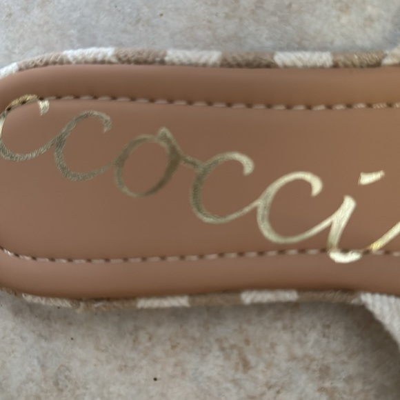 NWOT Sandals - Picture 7 of 8